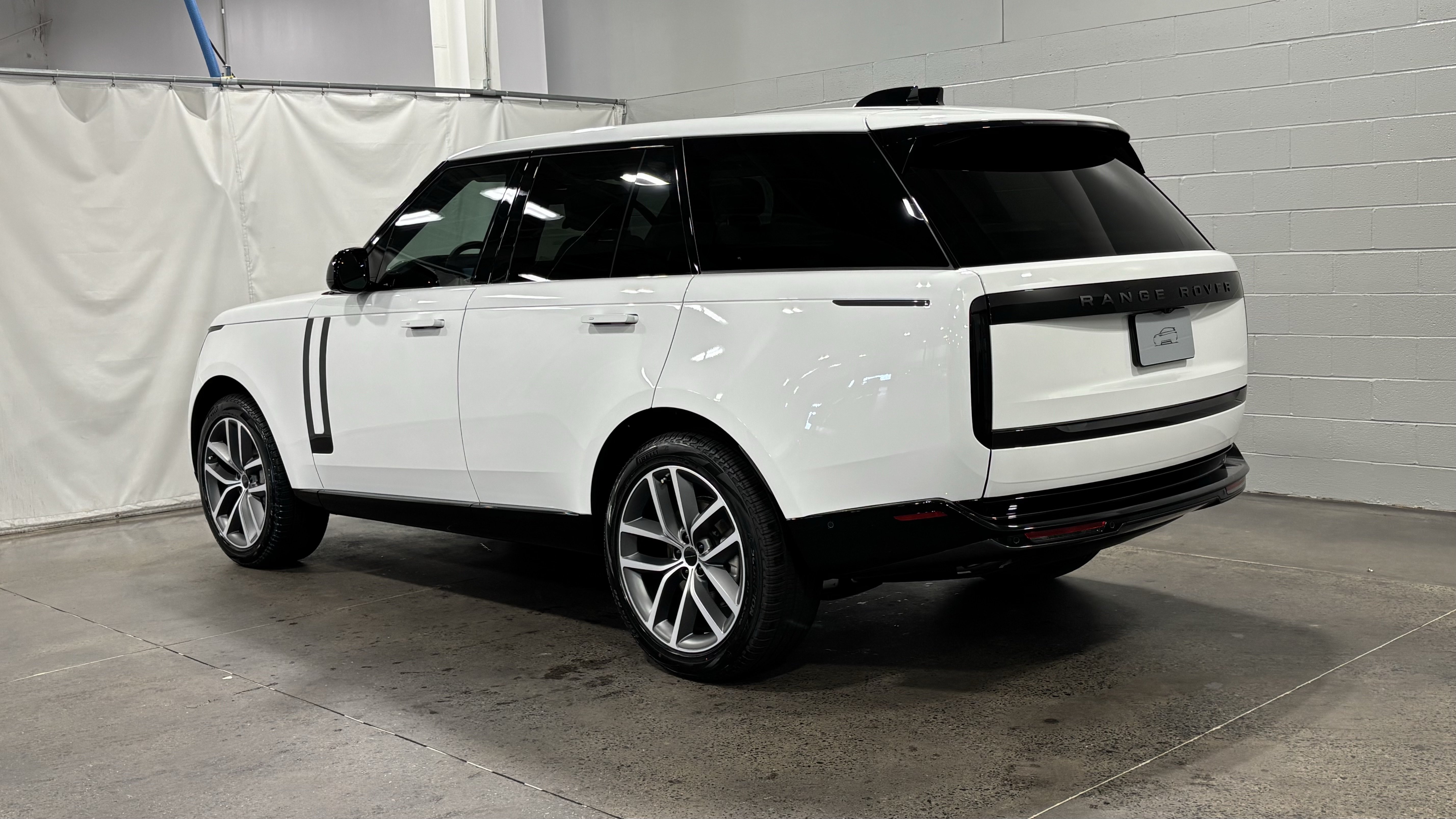 New 2026 Land Rover Range Rover SE AWD/4WD image 12