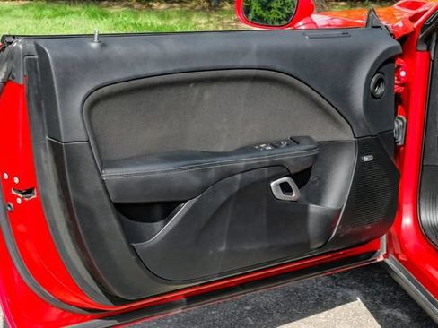 Used 2016 Dodge Challenger R/T Scat Pack RWD image 40