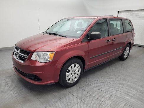 Used 2016 Dodge Grand Caravan American Value Package w/ UConnect Hands-Free Group FWD image 2
