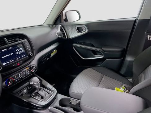 New 2025 Kia Soul LX image 21