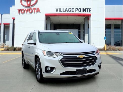 Used 2019 Chevrolet Traverse Premier image 3