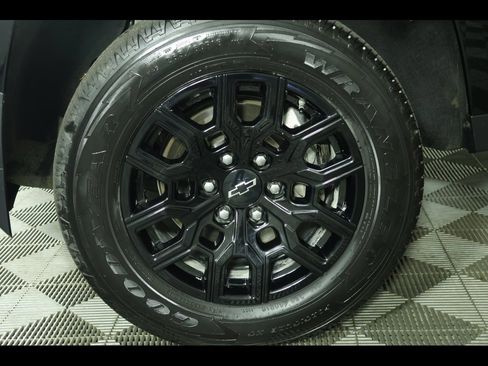 Used 2025 Chevrolet Colorado W/T w/ WT Custom Package image 6