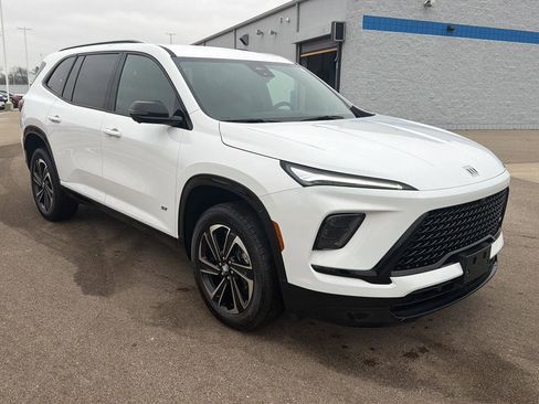 Used 2025 Buick Enclave Sport Touring image 7