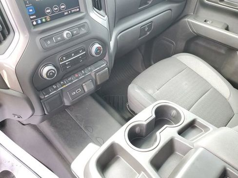 Used 2022 Chevrolet Silverado 1500 Custom Trail Boss w/ Safety Confidence Package AWD/4WD image 18