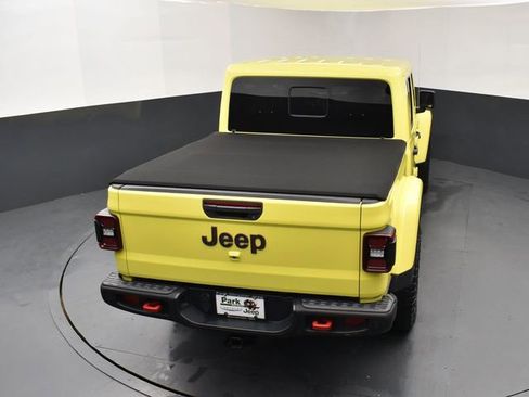 Used 2023 Jeep Gladiator Rubicon w/ LED Lighting Group AWD/4WD image 17