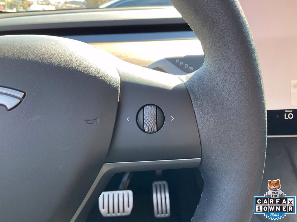 Used 2025 Tesla Model Y Performance AWD/4WD image 41