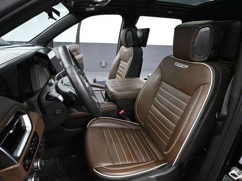 Used 2025 GMC Yukon Denali Ultimate image 30
