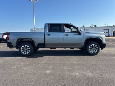 New 2026 Chevrolet Silverado 2500 Custom w/ Custom Value Package AWD/4WD image 7