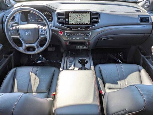 Used 2025 Honda Ridgeline TrailSport image 25