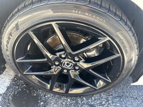 Used 2025 Honda Civic Sport image 6