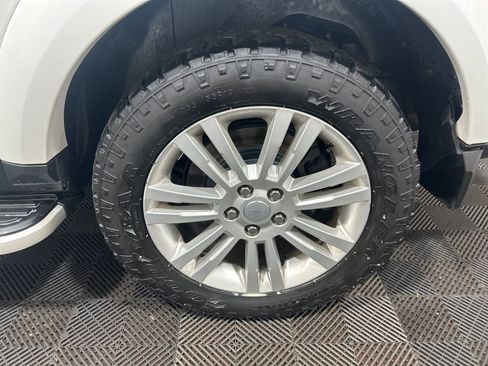 Used 2016 Land Rover LR4 HSE image 30