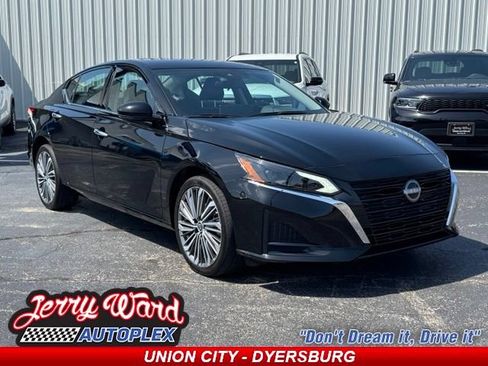 Used 2025 Nissan Altima 2.5 SL AWD/4WD image 1