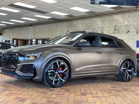 Used 2023 Audi RS Q8 w/ Black Optic Package AWD/4WD image 4