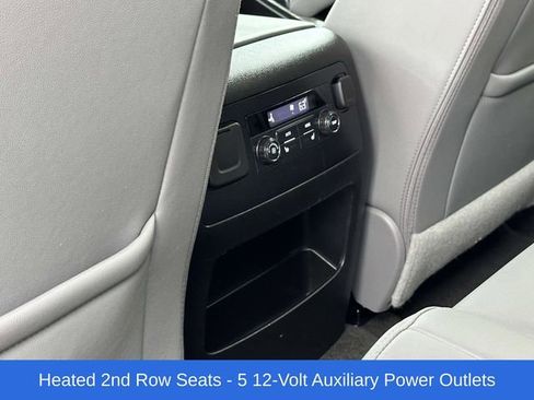 Used 2018 Chevrolet Tahoe LT w/ LT Signature Package AWD/4WD image 17