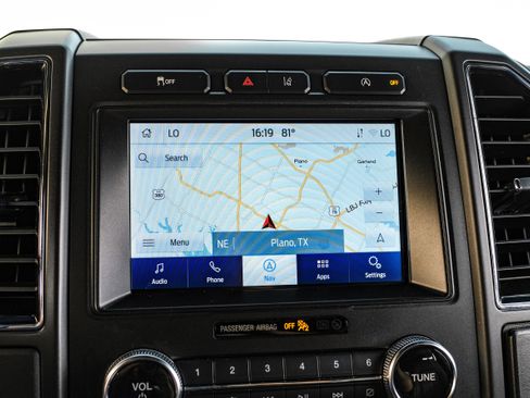 Used 2020 Ford Expedition Limited w/ Equipment Group 301A image 21