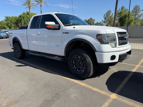 Used 2014 Ford F150 FX4 w/ Equipment Group 402A Luxury AWD/4WD image 6