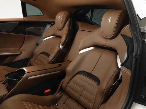 Used 2024 Ferrari Purosangue image 33