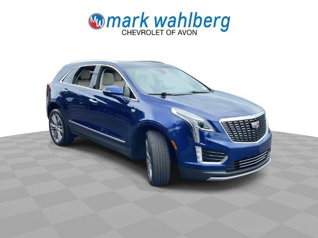 Certified 2024 Cadillac XT5 Premium Luxury AWD/4WD image 2
