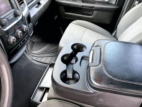 Used 2024 RAM 1500 Warlock RWD image 28