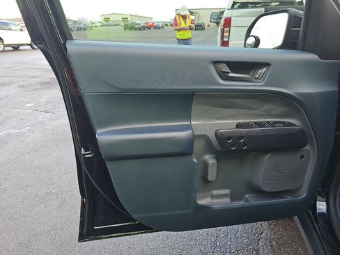 Used 2024 Ford Maverick Tremor w/ Tremor Off-Road Package image 9