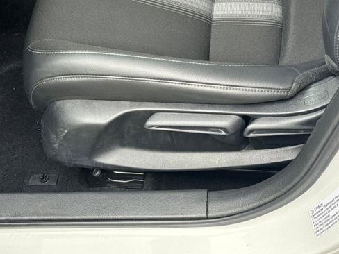 Used 2024 Honda Civic Sport image 4