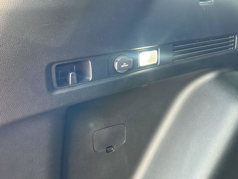 Certified 2023 Honda CR-V EX image 8