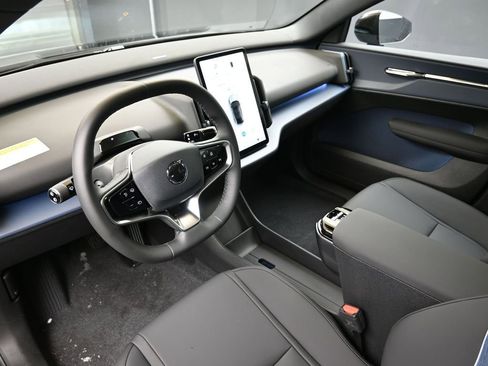 New 2026 Volvo EX30 Plus image 22