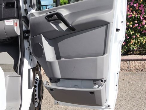 Used 2016 Freightliner Sprinter 3500 w/ High Idle Fixed Package RWD image 31