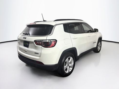 Used 2021 Jeep Compass Latitude FWD image 9
