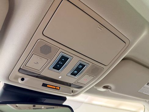 Used 2017 Jaguar F-PACE R-Sport image 57