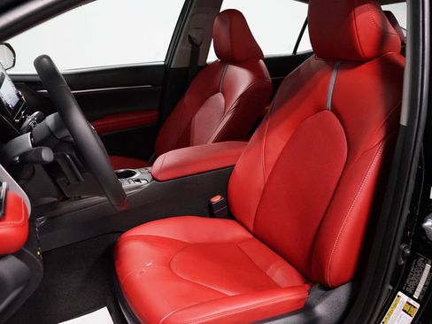 Certified 2022 Toyota Camry XSE FWD image 28