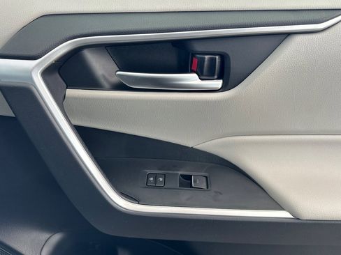 New 2025 Toyota RAV4 XLE image 20