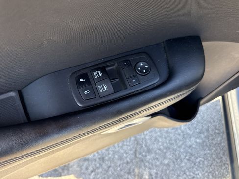 Used 2022 Dodge Challenger R/T image 28