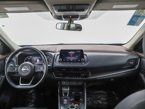 Used 2023 Nissan Rogue SV w/ SV Premium B Package image 13