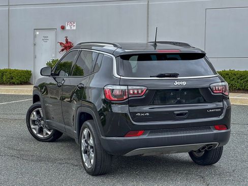 Used 2017 Jeep Compass Limited w/ Navigation Group AWD/4WD image 12