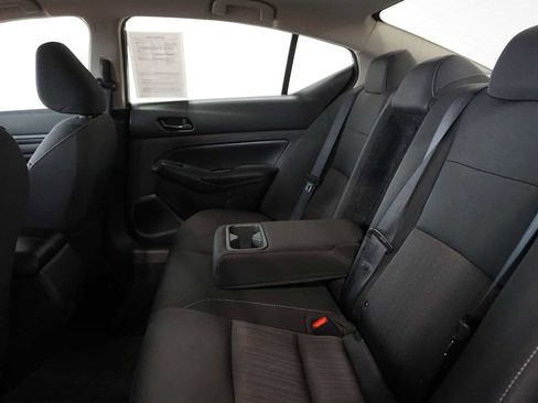 Used 2024 Nissan Altima 2.5 SV image 16