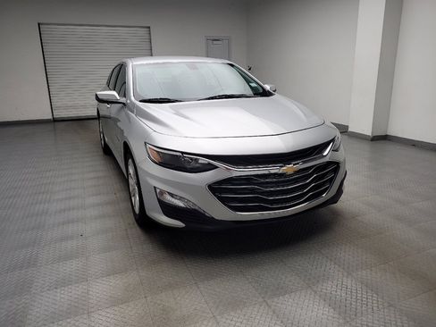 Used 2020 Chevrolet Malibu LT FWD image 14