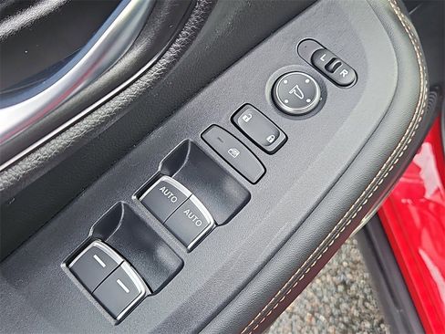 Certified 2025 Honda HR-V Sport image 23