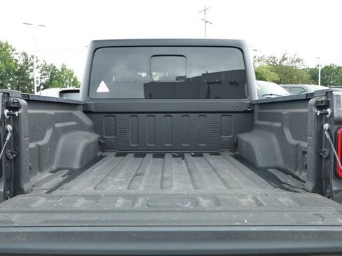 Used 2023 Jeep Gladiator Sport AWD/4WD image 8