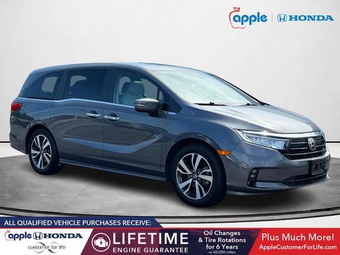 Used 2024 Honda Odyssey Touring image 1