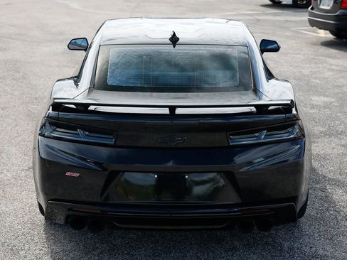 Used 2016 Chevrolet Camaro SS RWD image 5