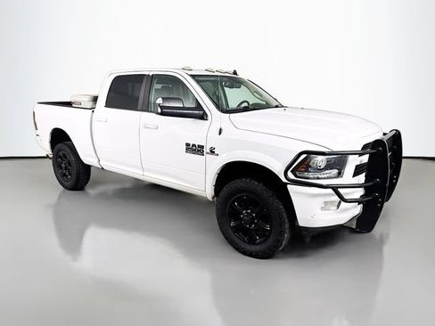 Used 2016 RAM 2500 Laramie w/ Sport Appearance Group AWD/4WD image 3