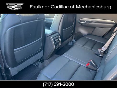 Used 2025 Cadillac XT4 Premium Luxury image 16