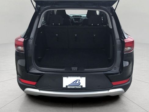 Certified 2022 Chevrolet TrailBlazer LT w/ Confidence II Package FWD image 24