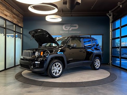 Used 2022 Jeep Renegade Latitude w/ Convenience Group image 23