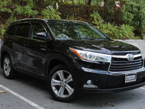 Used 2016 Toyota Highlander Limited Platinum image 4