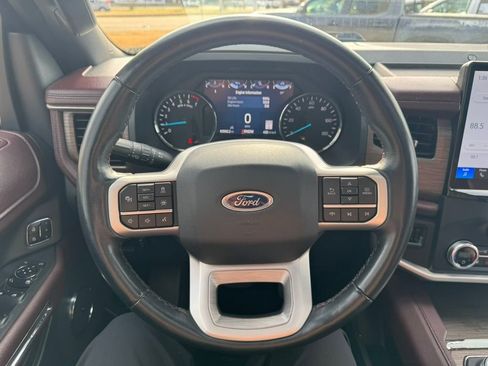 Used 2024 Ford Expedition Max Limited image 16