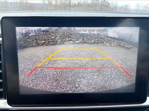Used 2022 Hyundai Venue SEL FWD image 11