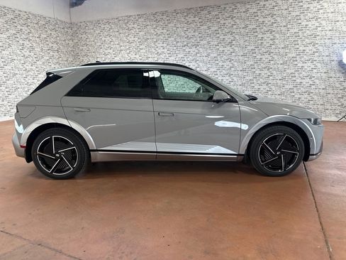 New 2026 Hyundai Ioniq 5 Limited image 8