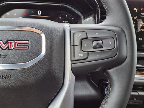 New 2026 GMC Sierra 1500 Elevation image 13
